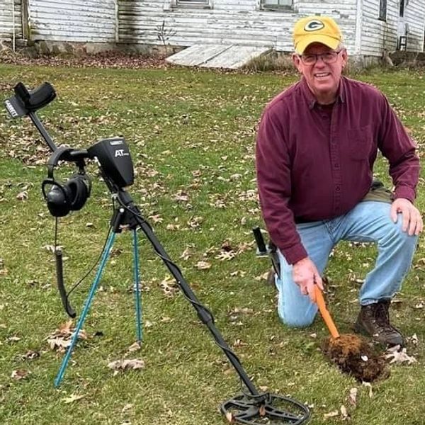Product Inventor.  Founder of Metal Detector QuickStand