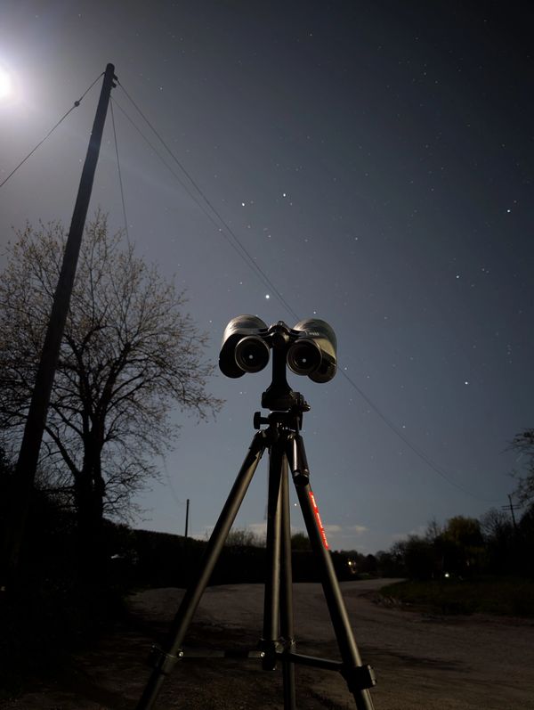 RVO Horizon binoculars on a NOVA stargazing experience 