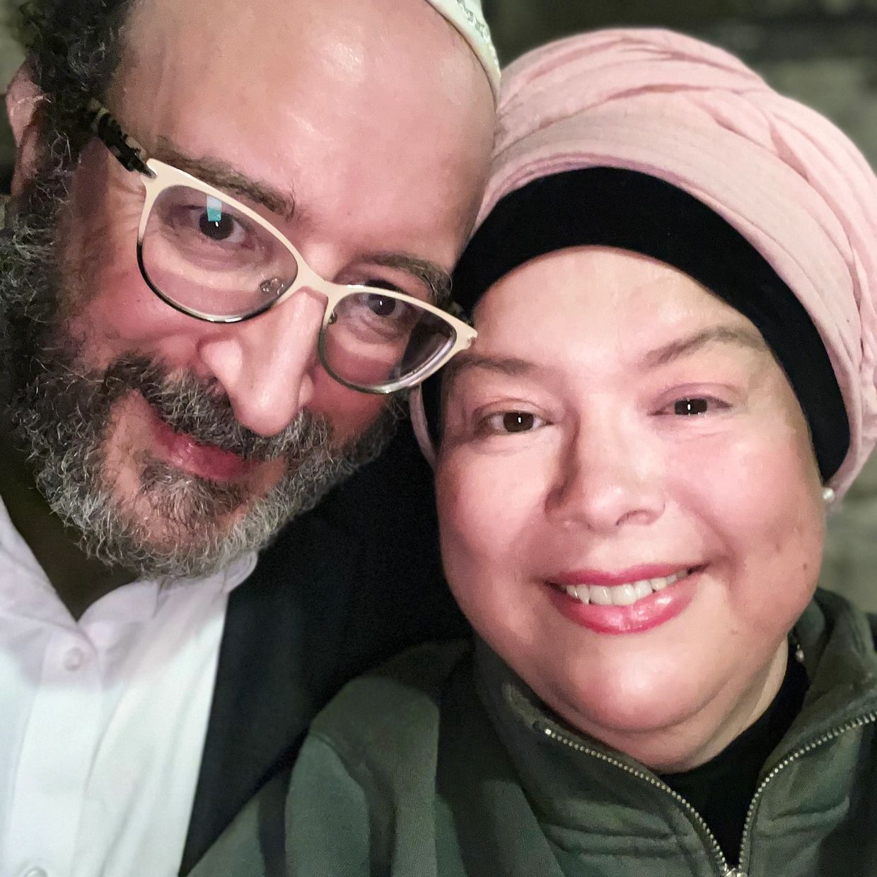 Bienvenidos a Mundo Lumbroso

Somos Avraham Patrice y Ahava Lumbroso, fundadores de un espacio dedic