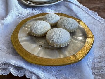Italian Genovesi cookies,  filled cookies, randazzos pastries, shop