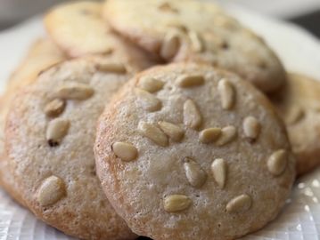 pignoli cookies, nut cookie, fresh Italian cookies, randazzos pastries shop