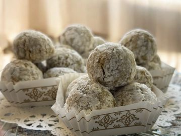 Pistachio Cookies, Italian fresh made cookies, randazzos pastries shop, pistacchio wedding cookies
