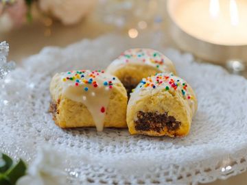 Sicilian Fig Cookies, shop  randazzos pastries, Cuccuati cookies