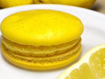 lemon macarons, lemon macaroons, lively lemon, randazzos pastries, fresh macarons delivered to you