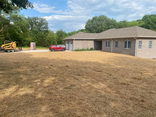 Excavation Services-site prep, land grading, leveling, seed & Straw in Springfield, TN / Middle, TN