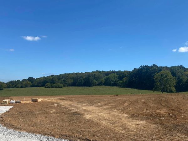 Excavation Services-site prep, land grading, leveling, excavating in Springfield, TN / Middle, TN