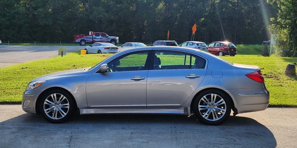 2013 Hyundai Genesis 