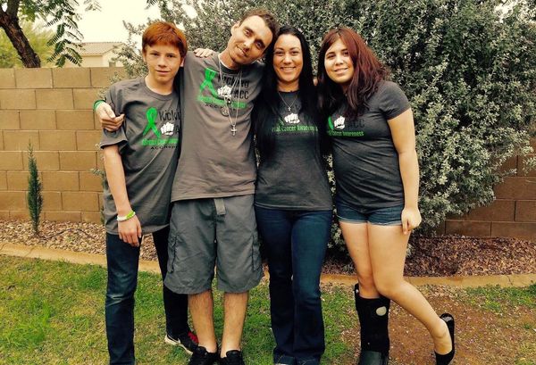 Founders Jay and Jaime with their two kids, Hayden and Kristina
