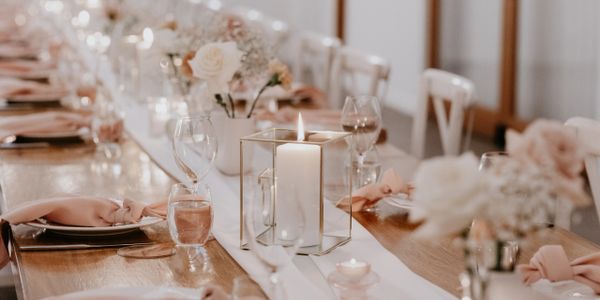 Bud vases with flowers - wedding reception. Gold Coast wedding flowers