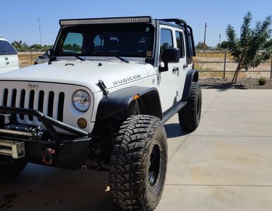 jeep rubicon with 37s. set up for some off-road fun!