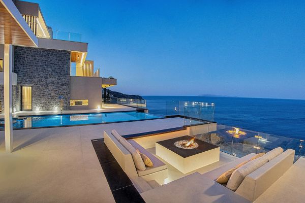 Villa H