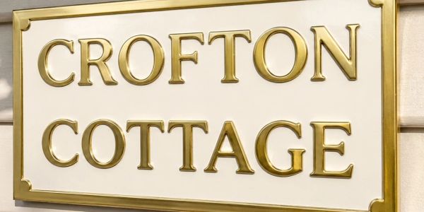 Sign reading 'Crofton Cottage'.