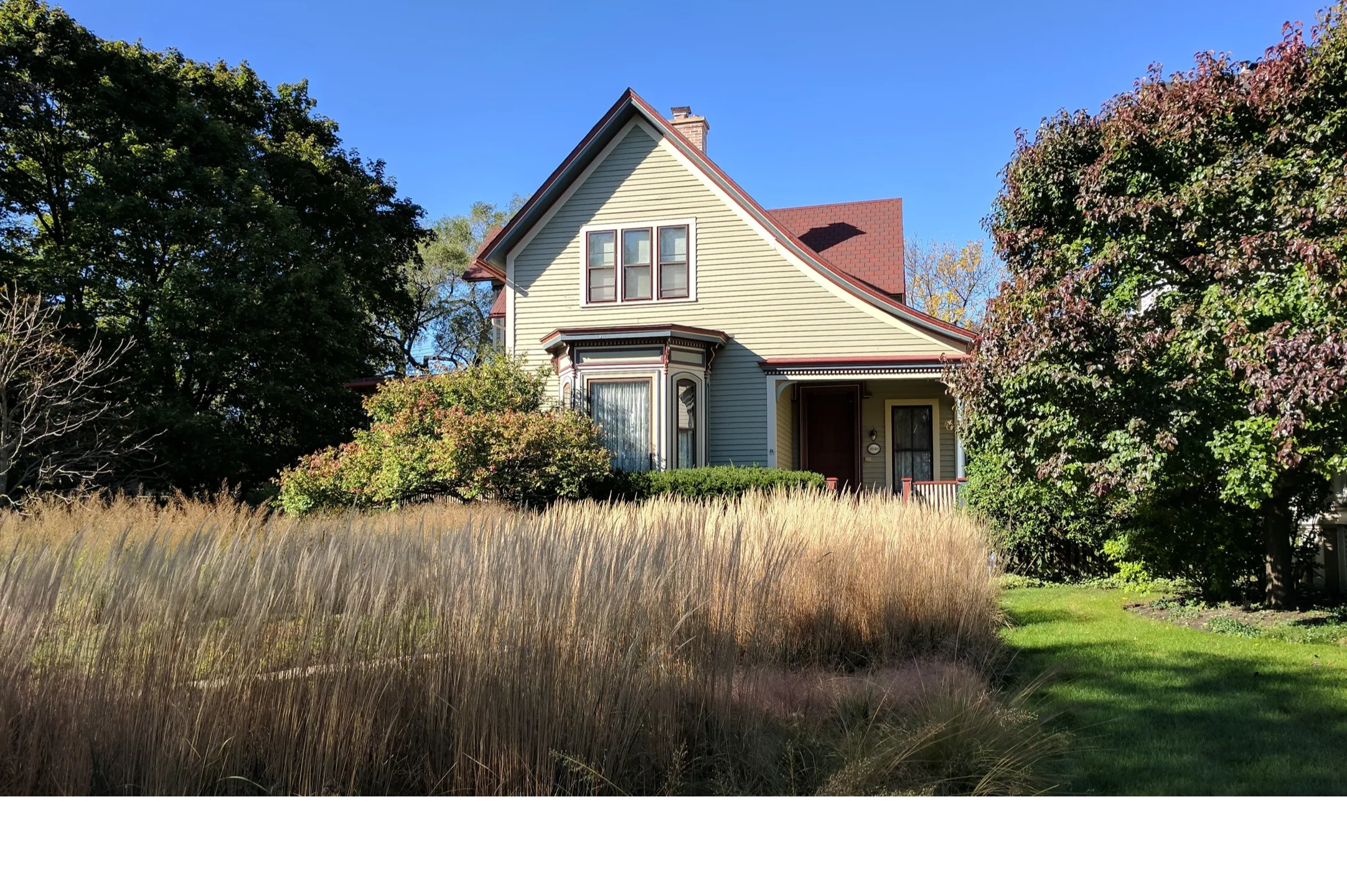 We specialize in vintage houses, like this one in Evanston.