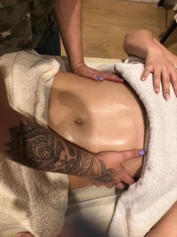 Relaxamento e bem estar em casa toque.
Descubra os benefícios de uma massagem profissional. 💆🌷✨