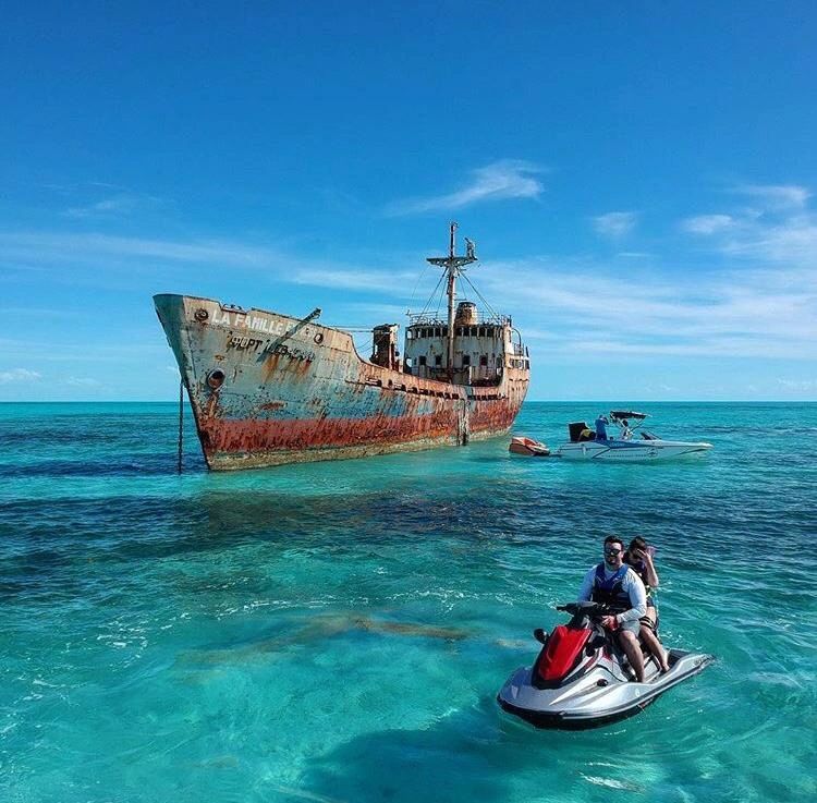 Ship Wreck and Bay Cay- 3 Hour Tour Guided