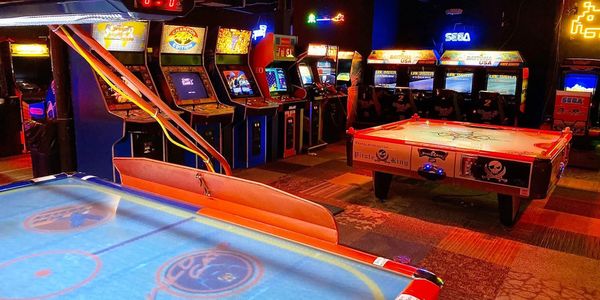 Arcade Games Pinball Craft Beer Free Play Bar Arcade