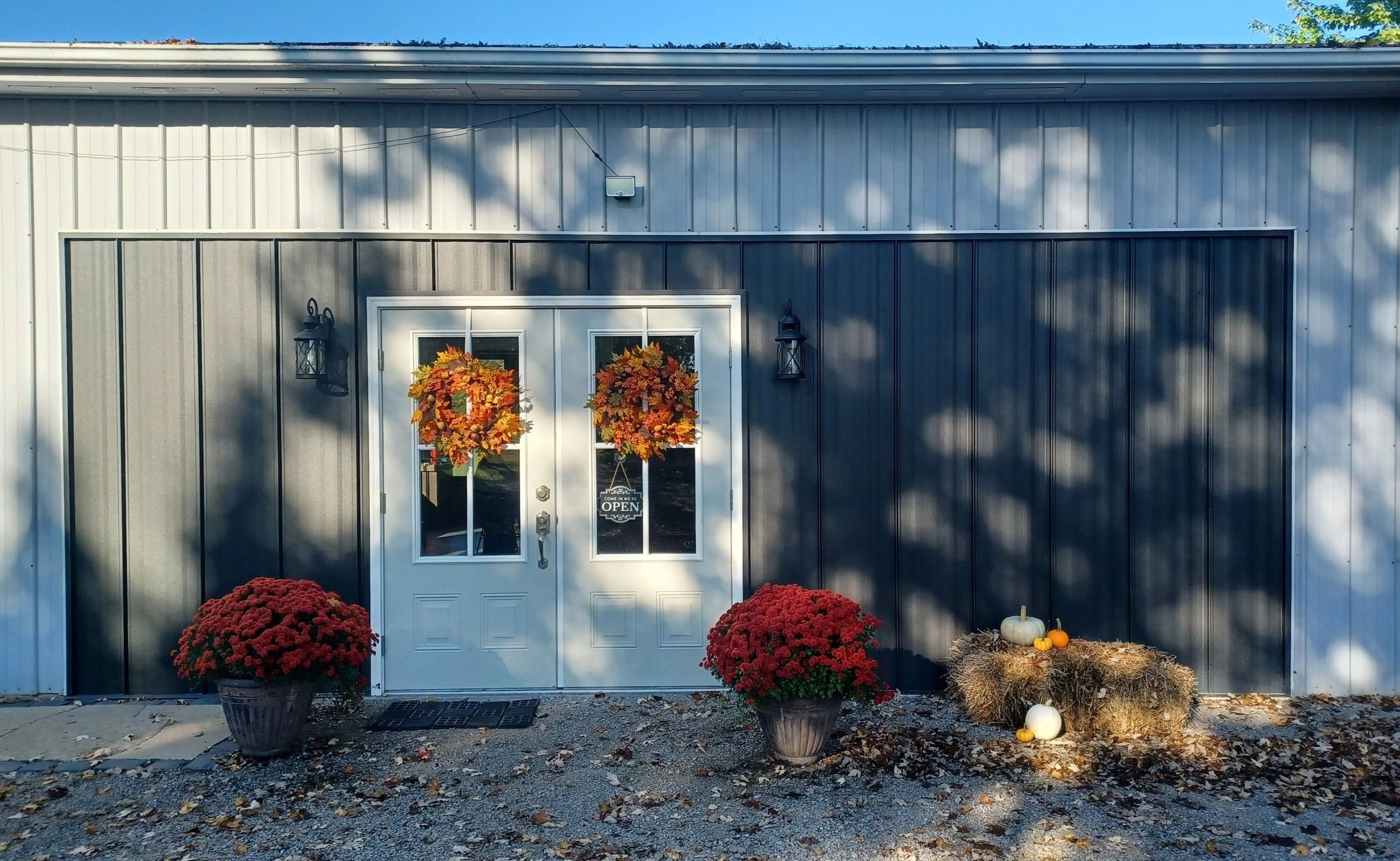 Main winery image from Facebook