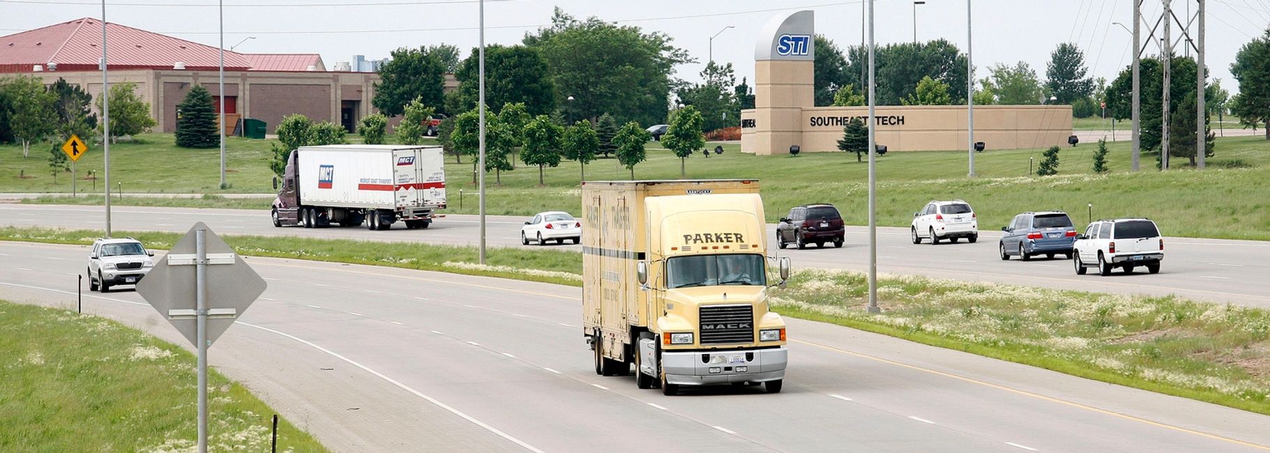 Contact Parker Transfer & Storage Sioux Falls Distance Movers, Local