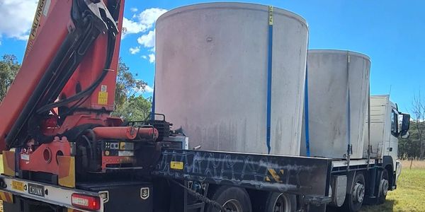 Water tank installation in Inverell 