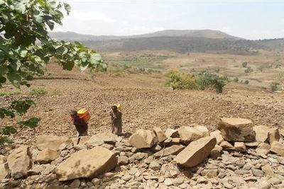 How water is obtained in a typical rural Ethiopia/ Muzwoge