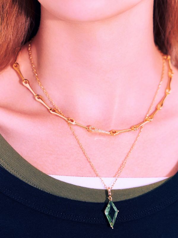 Colar Dourado com Zirconia verde esmeralda