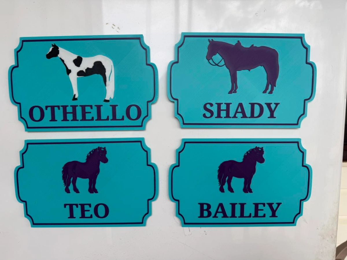 INDOOR - Stable Sign