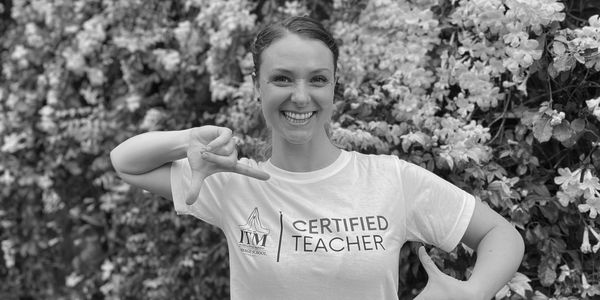 Kimberly Schmitndorf - a certified teach of the international thai massage school ( ITM ) Thailand