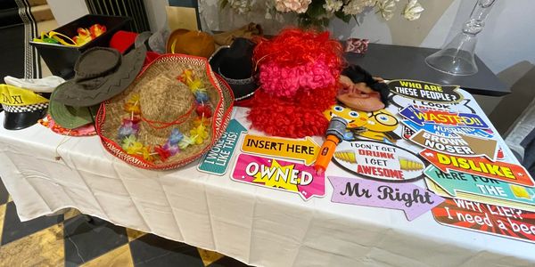 photo booth props