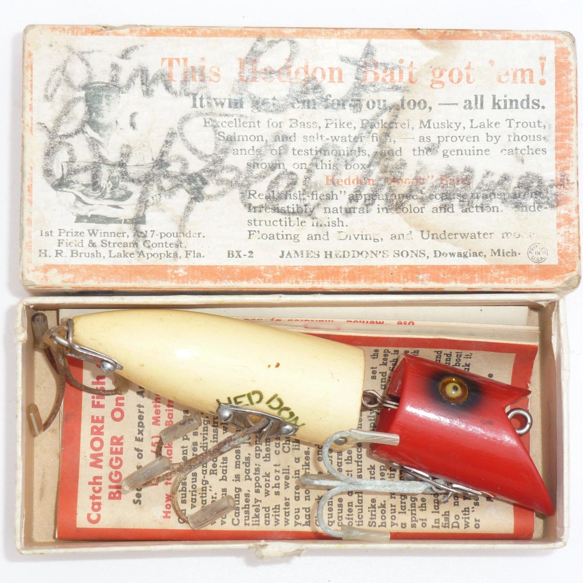 Fishing lure Heddon Zig Wag Red Head Shiner w/ Box