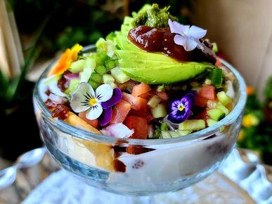 Live chef station serving fresh Indian chaat at a catered event in Mountain View

