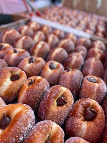 Doughnuts at Orange Grove Market, one of AUstralia's best weekend markets.