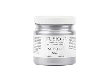 A jar of Fusion Mineral Paint Metallics in Silver, 250 ml.