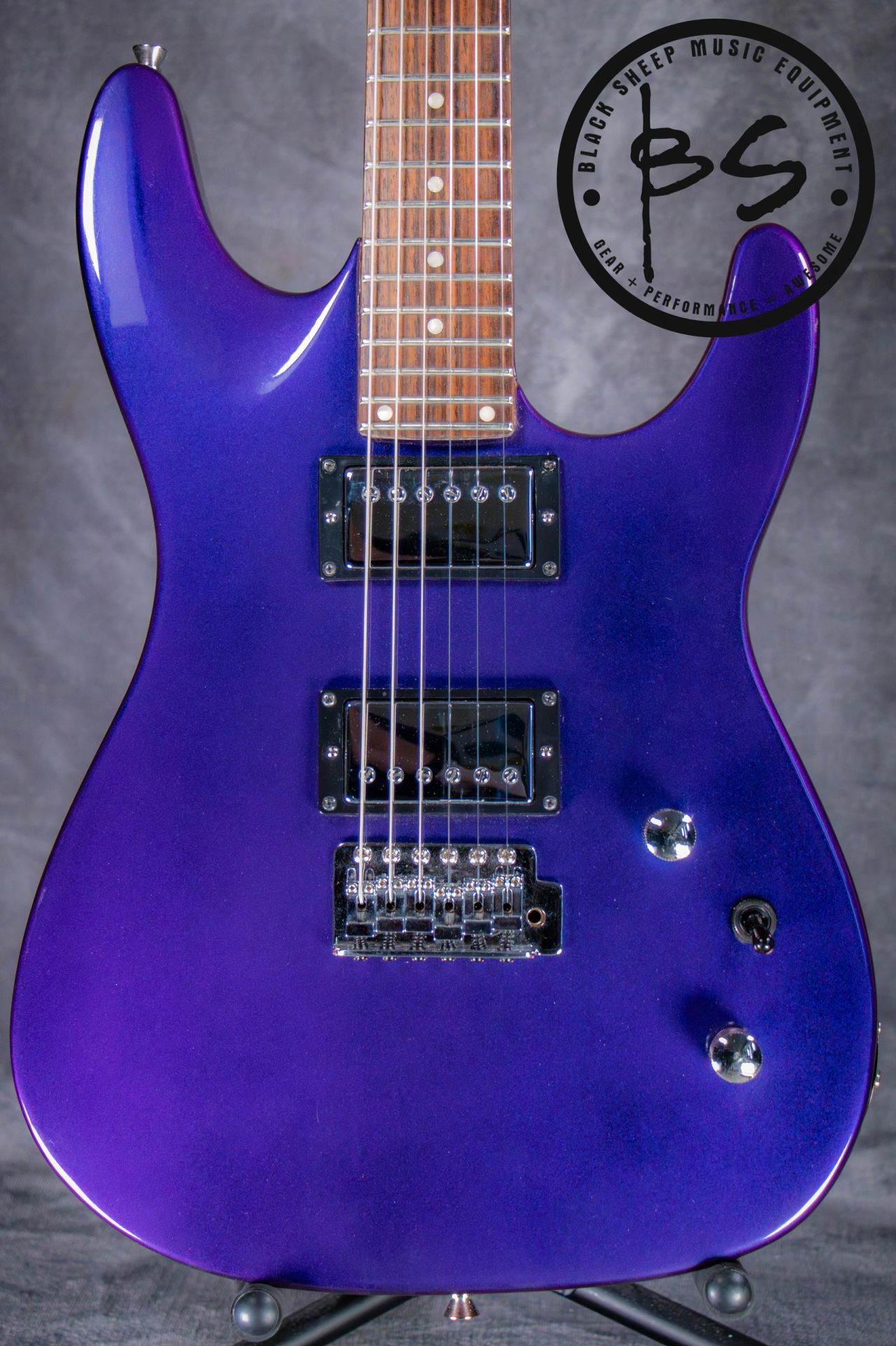 Dean Vendetta: The Bones of a Great Guitar!