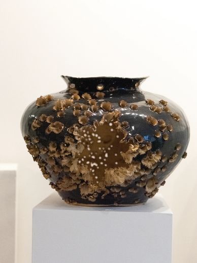 Shot pot made by ceramic artist Kenza Gray (Norwich, Norfolk)