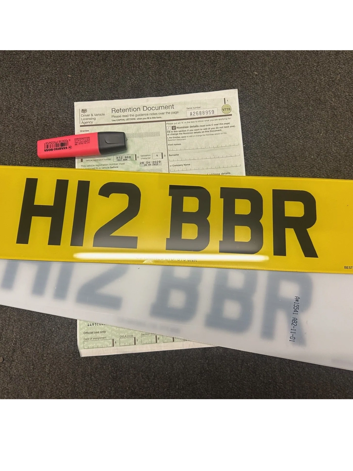Number plate currently held on retention - H 12 BBR

The assignment fee has already been paid.
