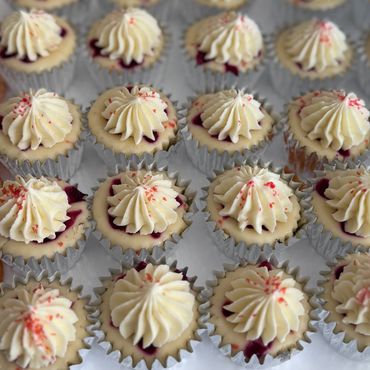 White Chocolate Raspberry Pops 