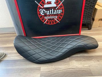 Diamond stich motorcycle seat