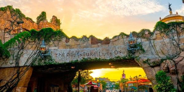 Port of Entry at Islands of Adventure