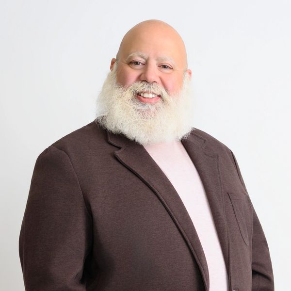 Actor: Lionel "Lonnie" Ruland Headshot