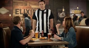 Applebee's commercial