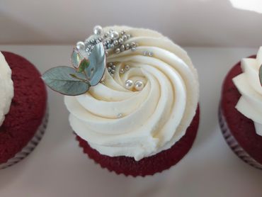 Wedding cupcakes 