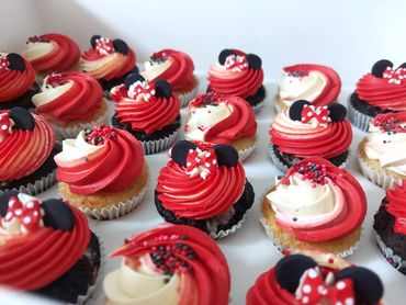 Minnie Mouse cupcakes
