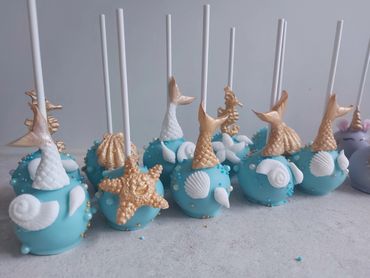 Mermaid cake pops