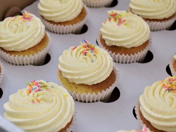 organic vanilla cupcakes with sprinkles