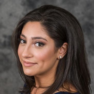 Mary Biniaminov Realtor