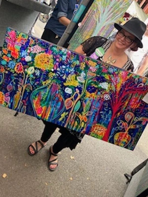 Carrie Beth Collins Artist at St James Court Art Show 