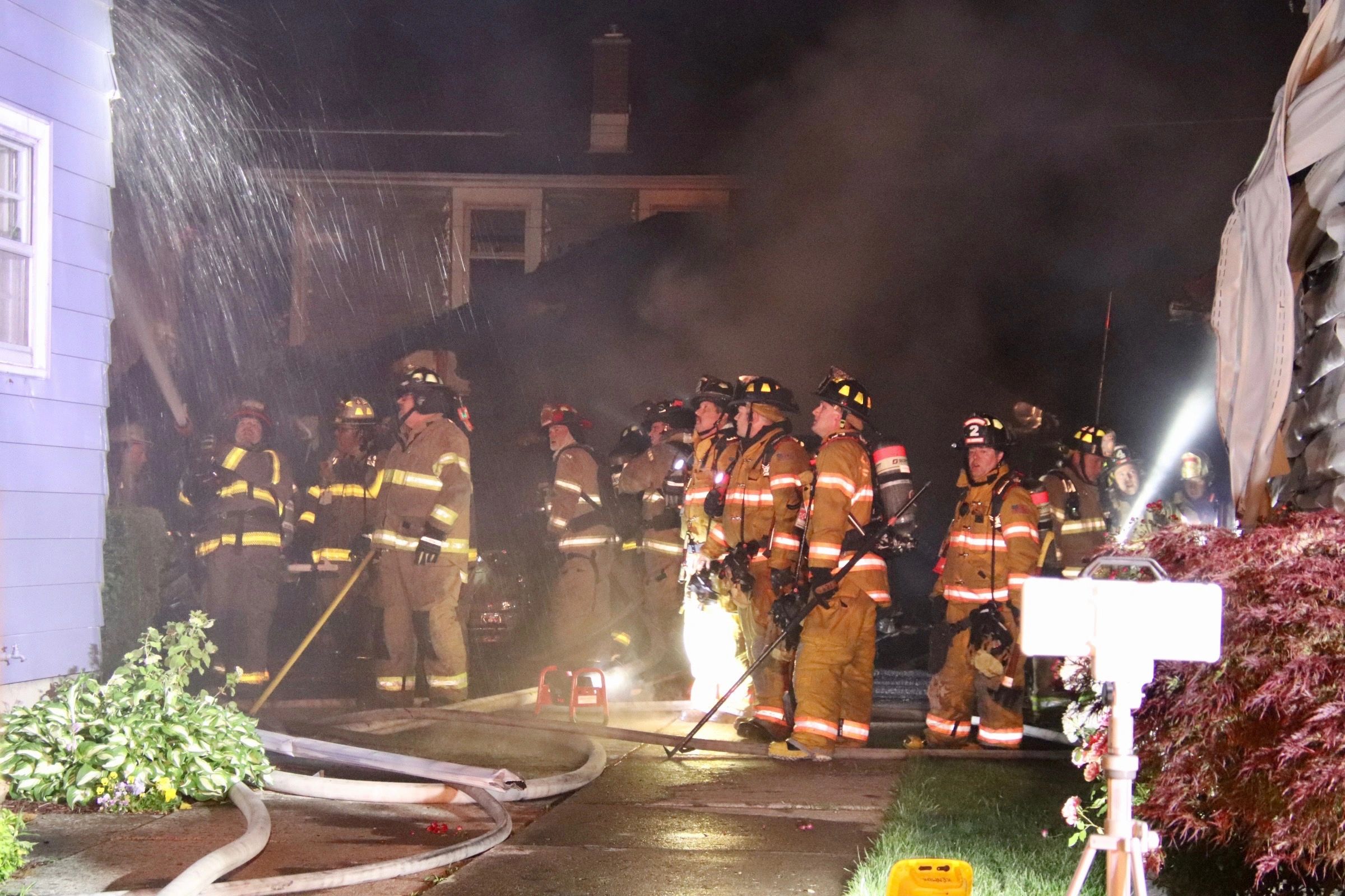 Kenmore Fire Damages Garage & Numerous Exposures