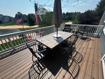 Custom deck builders in Holland, MI. Designs & builds high-quality decks tailored to outdoor living