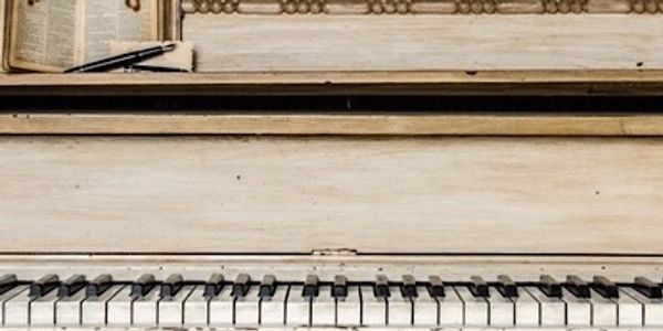 Piano keyboard