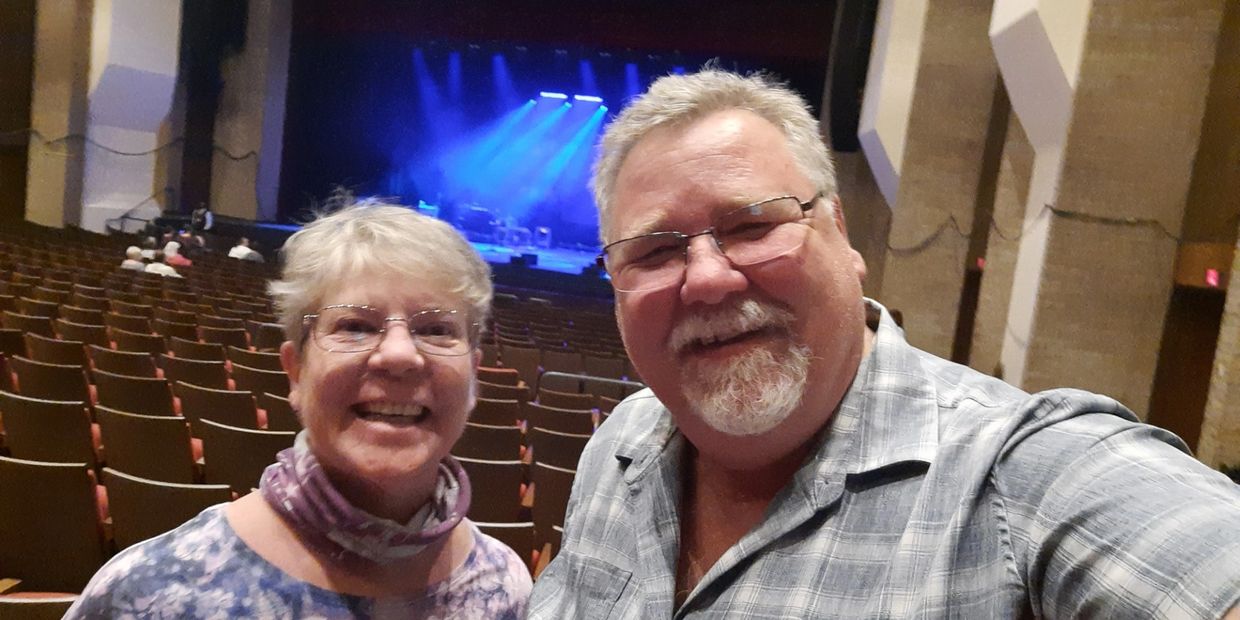 Waiting for the Andrea Bocelli concert to start